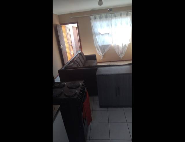 2 BEDROOM HOUSE FOR SALE IN MOTHERWELL NU 7